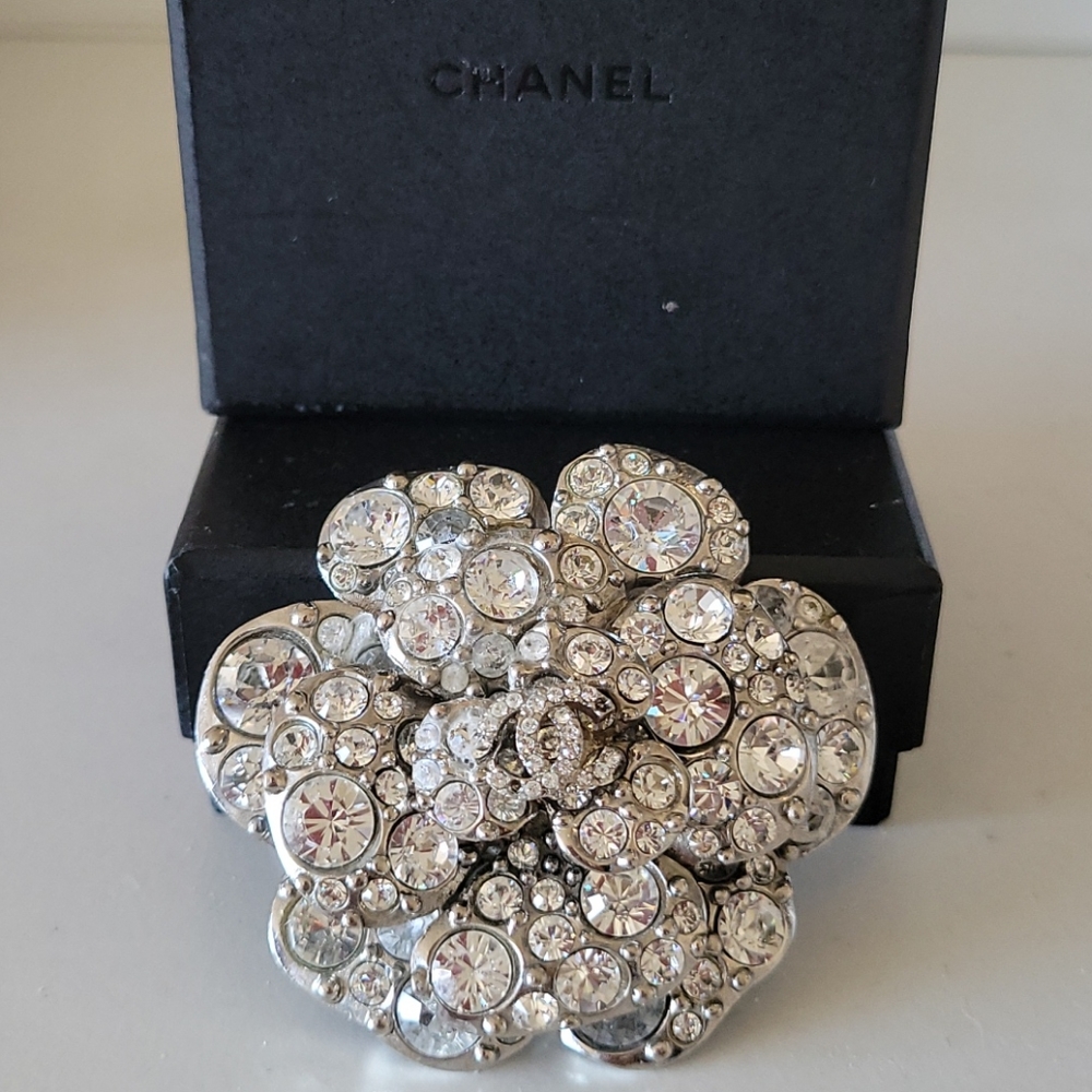 Chanel vintage Crystal camelia brooch